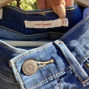 Levi Curvy Skinny mid-Rise Jeans denim Size 27x30